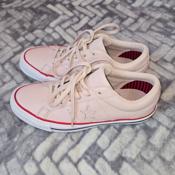 Converse Ladies One-Star Barely Rose Pink Leather Sneakers, size 7 - Picture 3 of 7